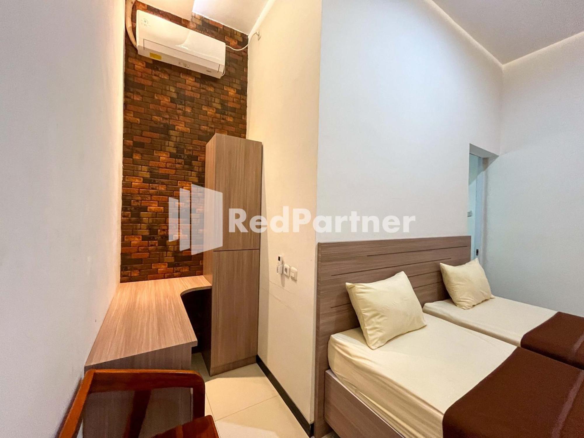 Griya Borobudur Malang Syariah Redpartner Blimbing  Exterior foto